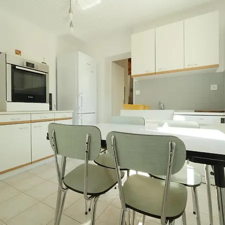 Dom wakacyjny Maison Pour 10 Avec Jardin Pres De La *